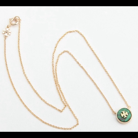 Tory Burch semi-precious green & gold necklace - Picture 6 of 8